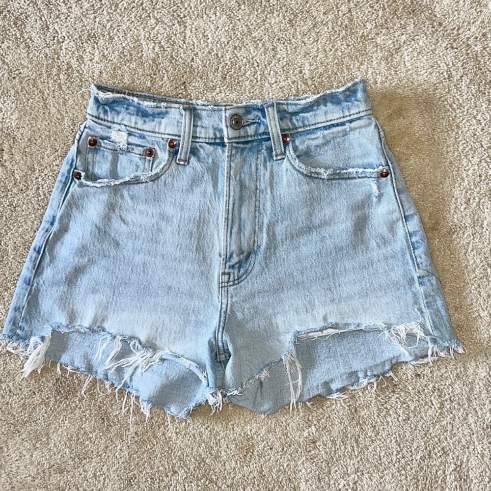 Abercrombie & Fitch curve love shorts